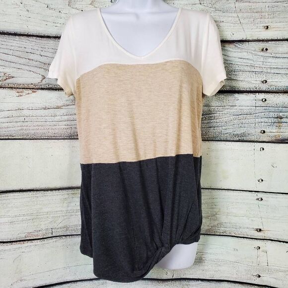 Maurices Small Colorblock Tee Cream Tan Charcoal Short Sleeve Knot Hem - Picture 1 of 6